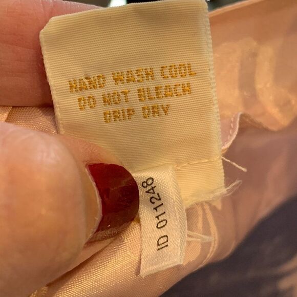 Victoria's Secret NWOT gold label 1990 Teddy M - Picture 8 of 11